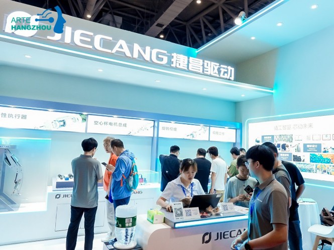 人形机器人展览会 (19).jpg