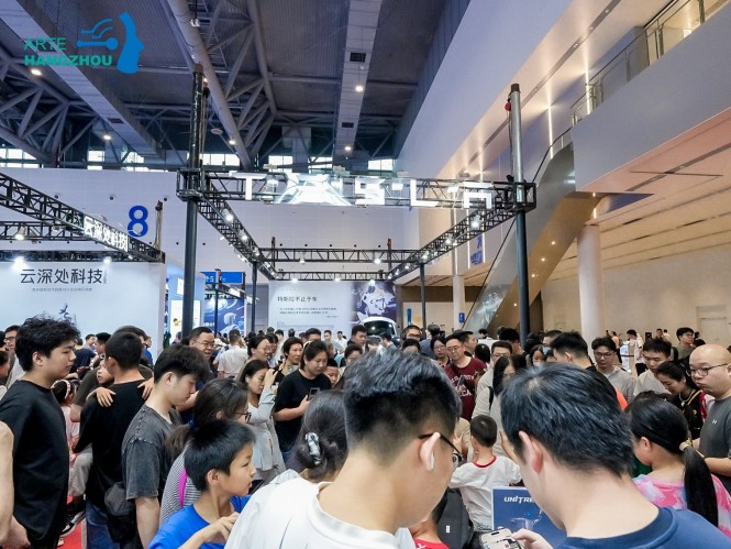 人形机器人展览会 (2).jpg